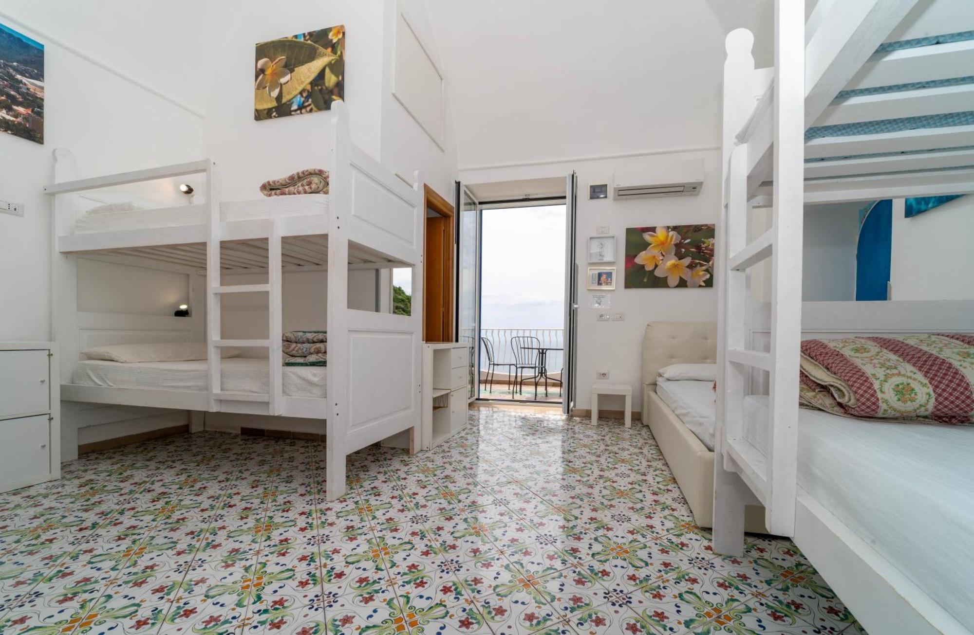 Hostel Brikette Positano Exterior foto